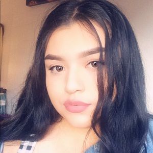 Meet your Posher, Jasmine